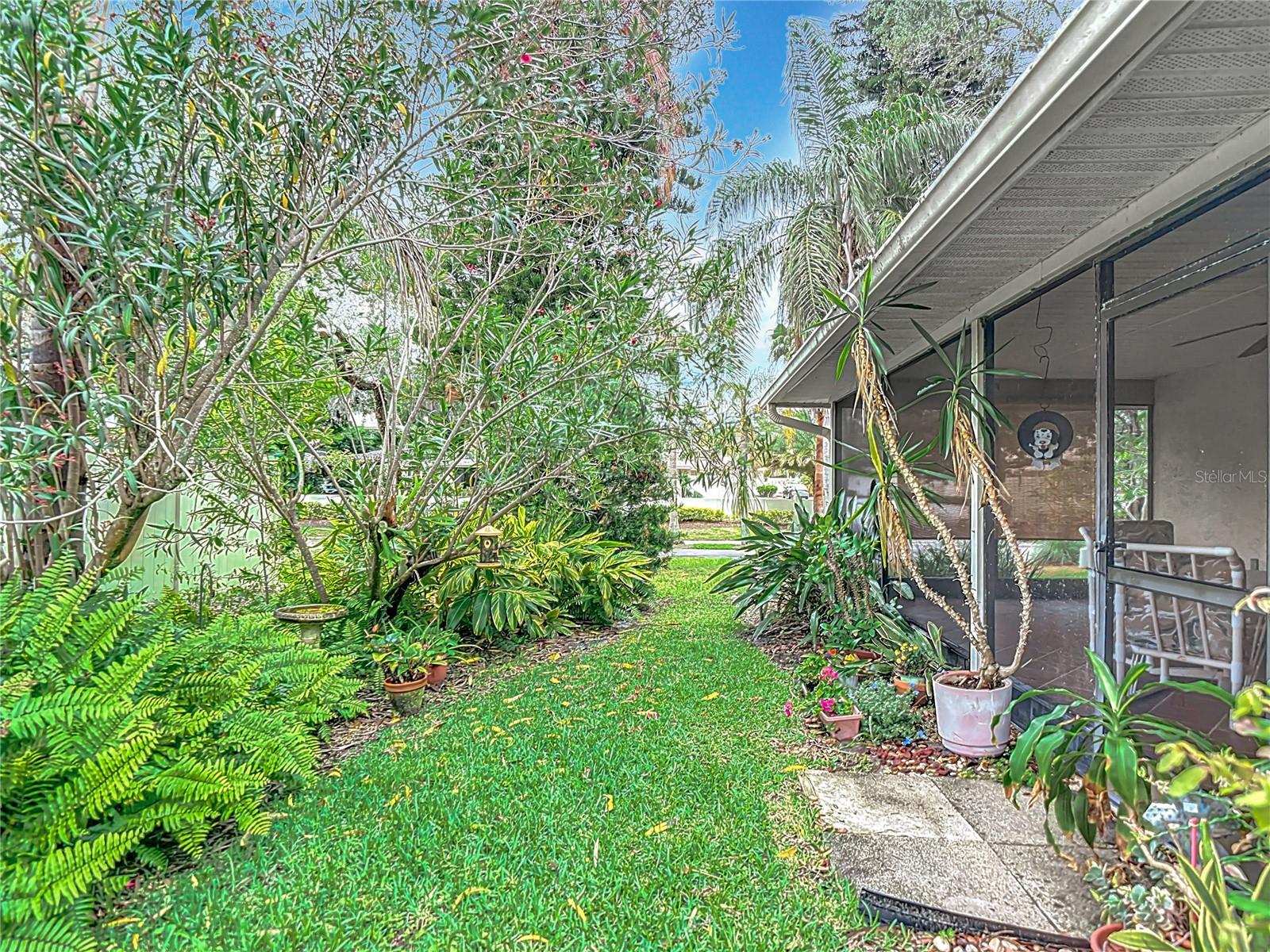 120 COLONY SOUTH DR, TARPON SPRINGS, FL, 34689