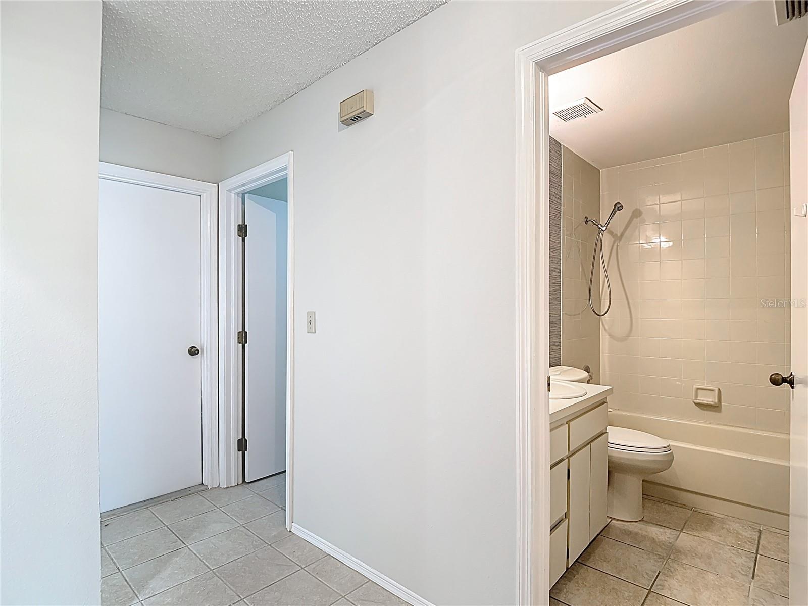 120 COLONY SOUTH DR, TARPON SPRINGS, FL, 34689