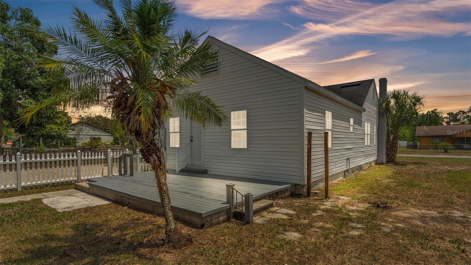 725 AVENUE B SW, WINTER HAVEN, FL, 33880