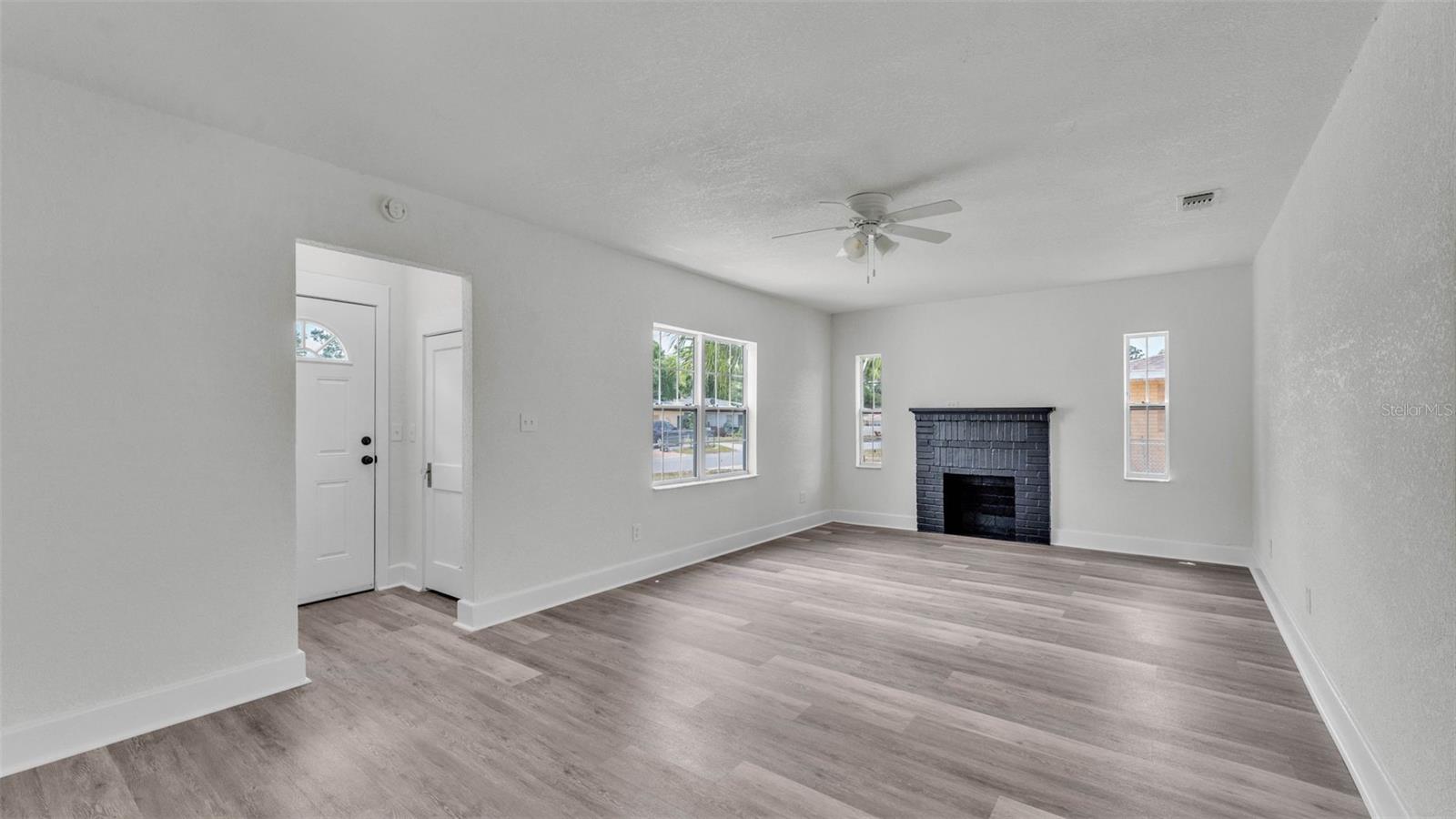 725 AVENUE B SW, WINTER HAVEN, FL, 33880