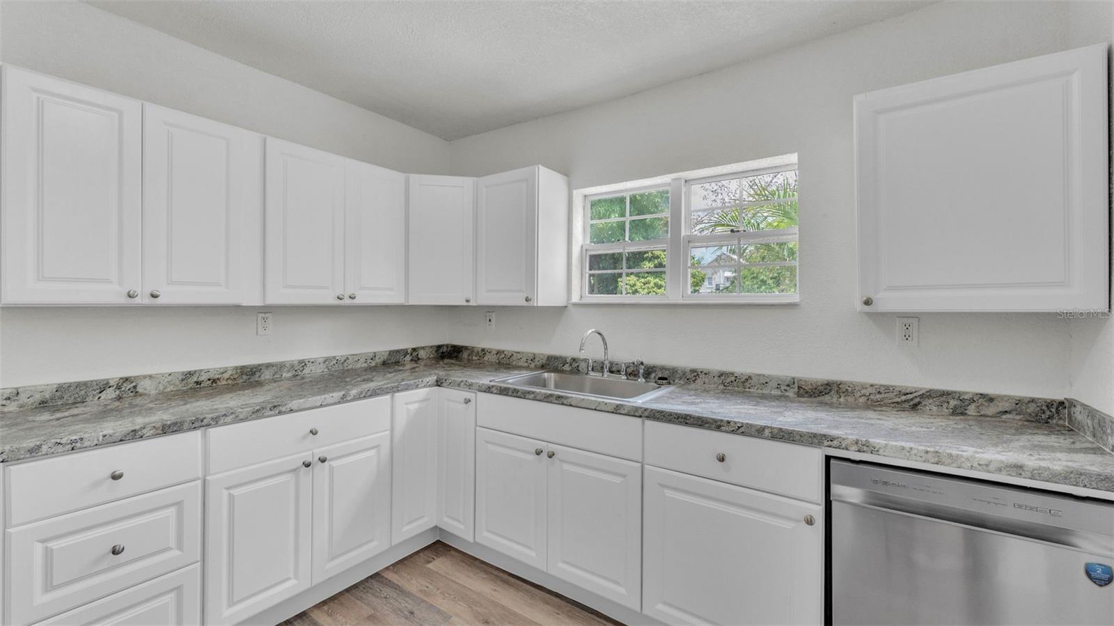 725 AVENUE B SW, WINTER HAVEN, FL, 33880