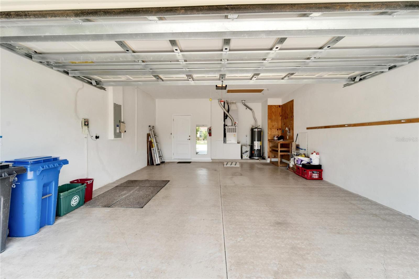 1013 EMERALD DUNES DR, SUN CITY CENTER, FL, 33573