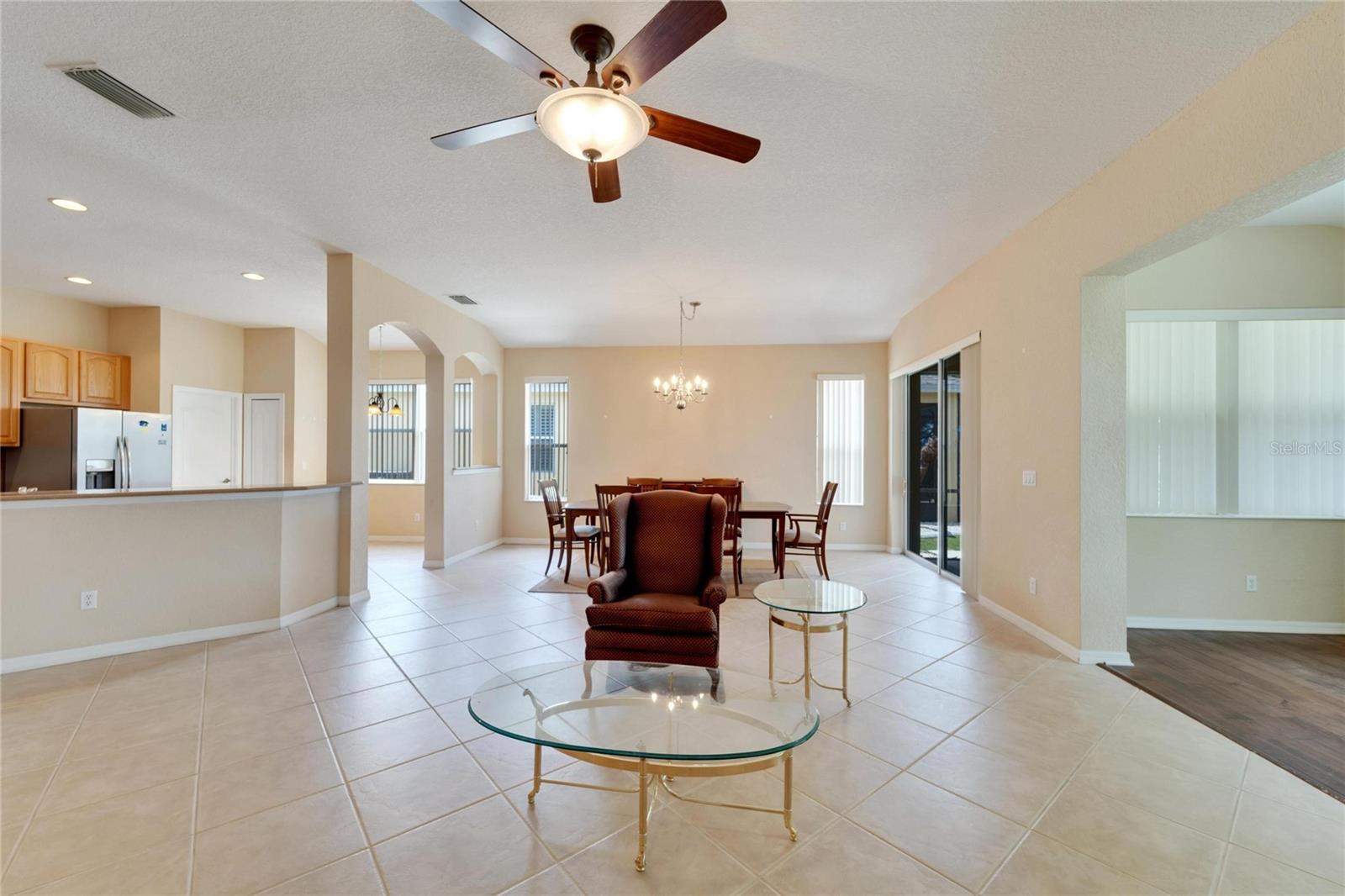 1013 EMERALD DUNES DR, SUN CITY CENTER, FL, 33573
