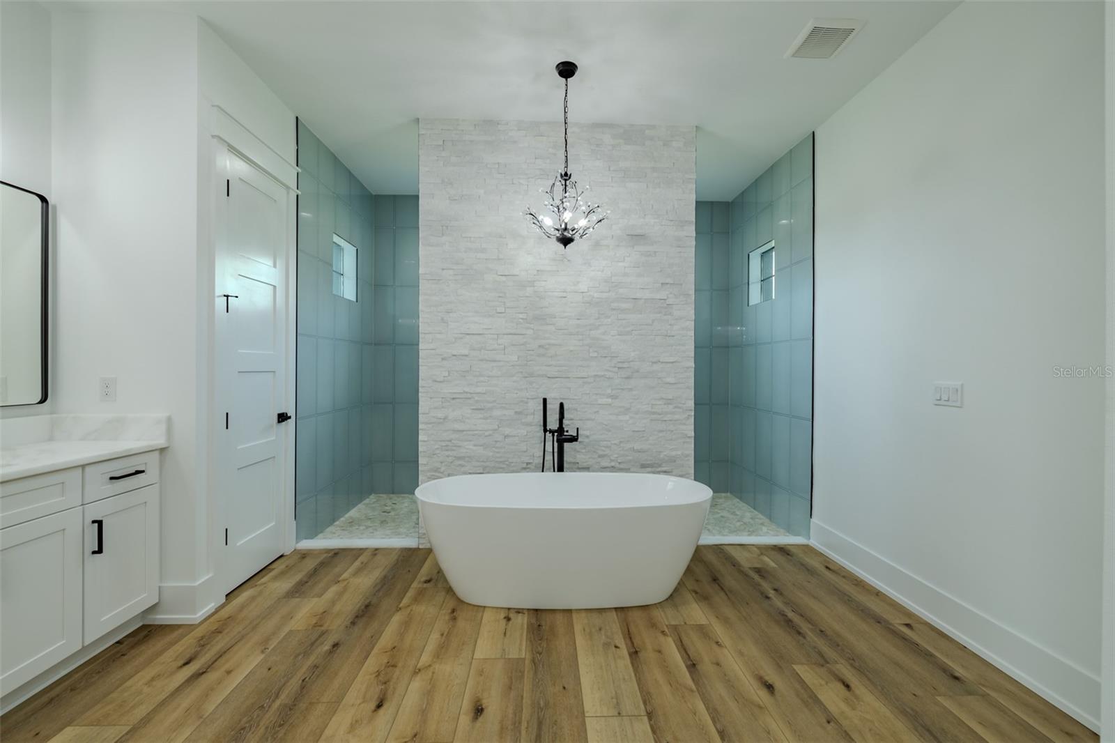 3515 POWERLINE RD, LITHIA, FL, 33547