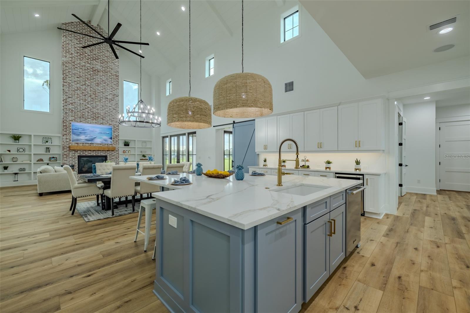 3515 POWERLINE RD, LITHIA, FL, 33547