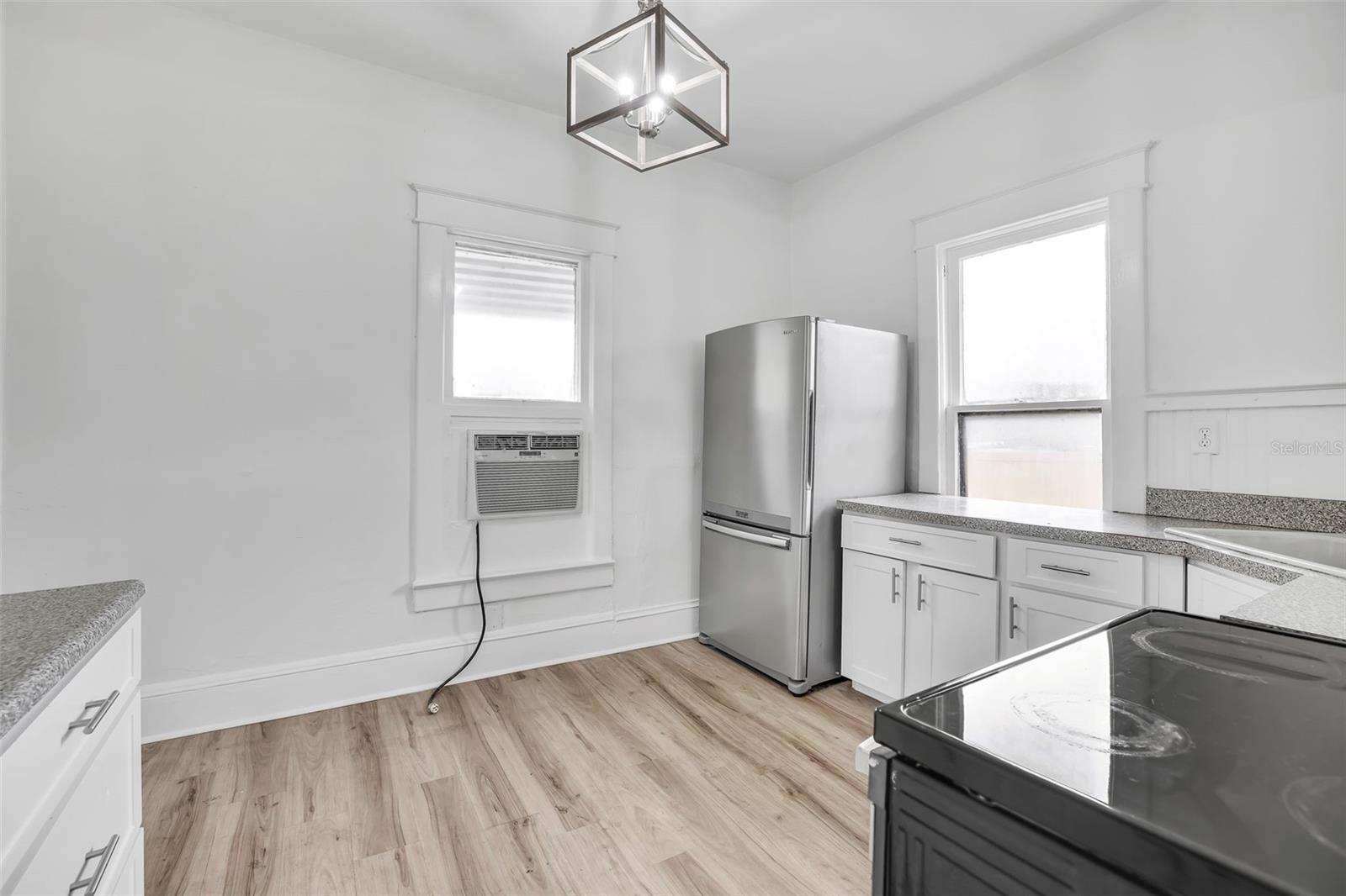 911 S MISSOURI AVE, LAKELAND, FL, 33803