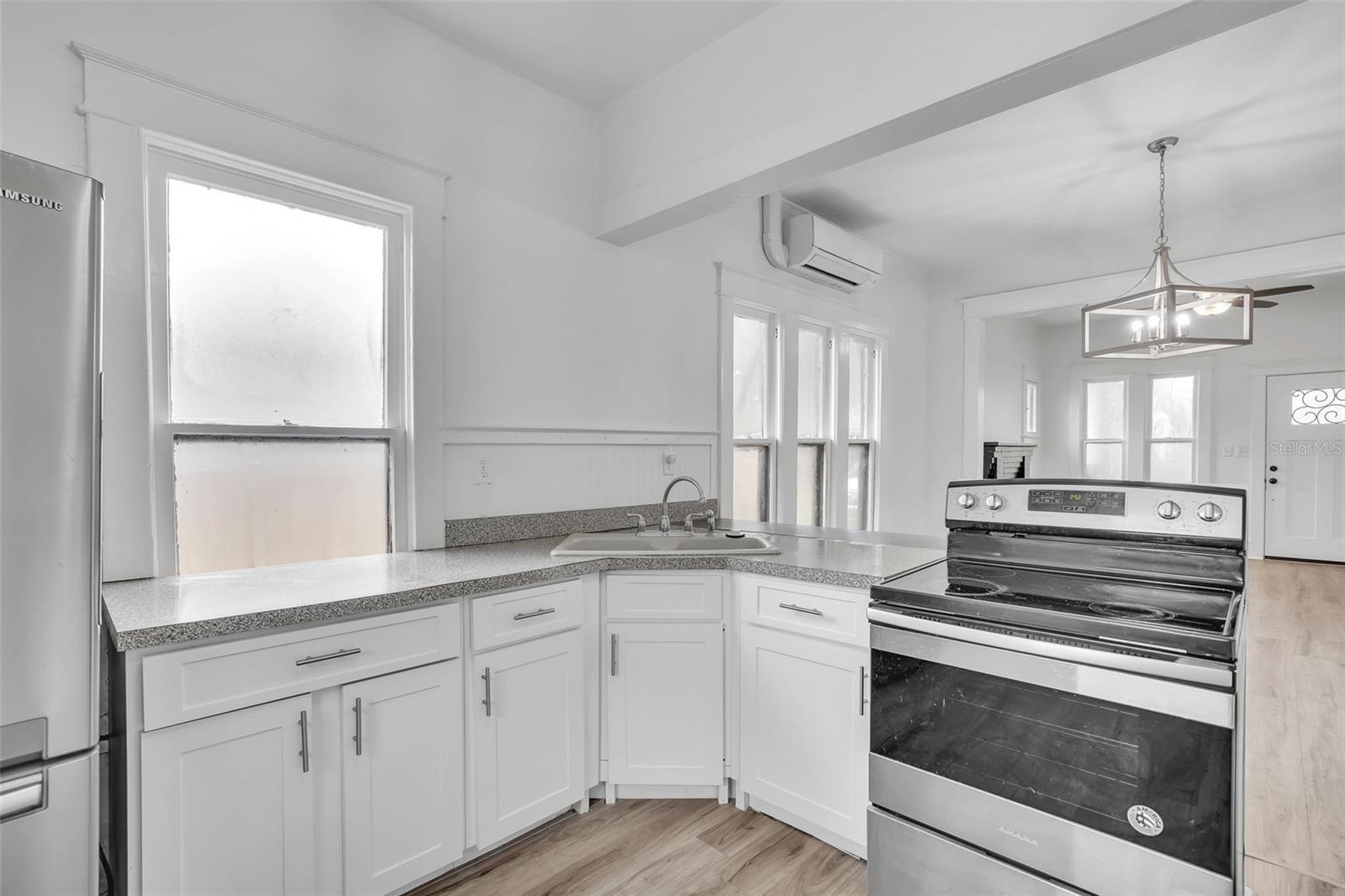 911 S MISSOURI AVE, LAKELAND, FL, 33803