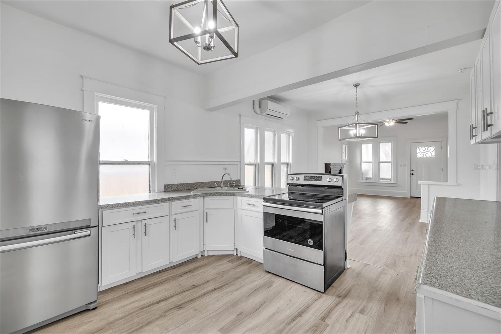 911 S MISSOURI AVE, LAKELAND, FL, 33803