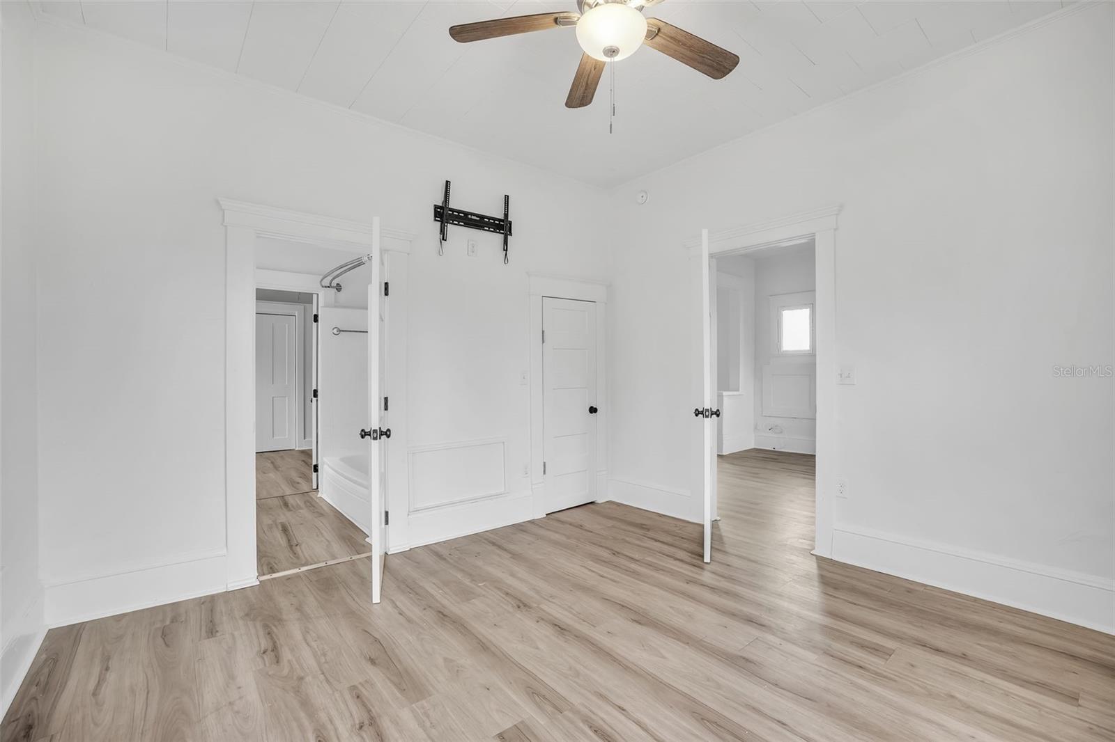 911 S MISSOURI AVE, LAKELAND, FL, 33803