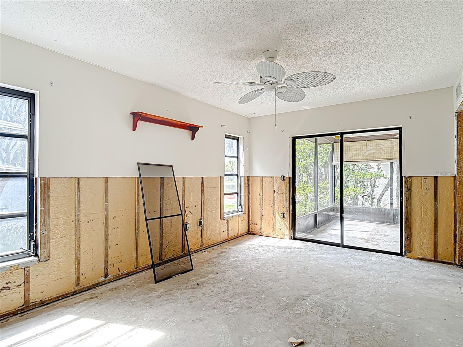 4420 MARINE PKWY, NEW PORT RICHEY, FL, 34652