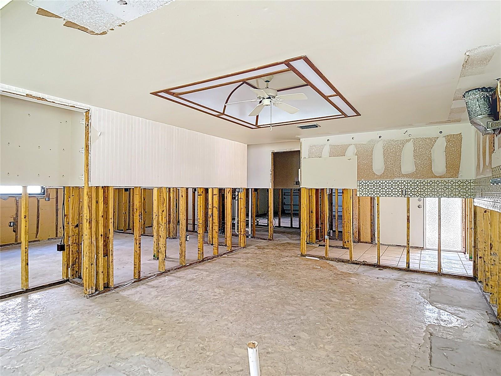 4420 MARINE PKWY, NEW PORT RICHEY, FL, 34652