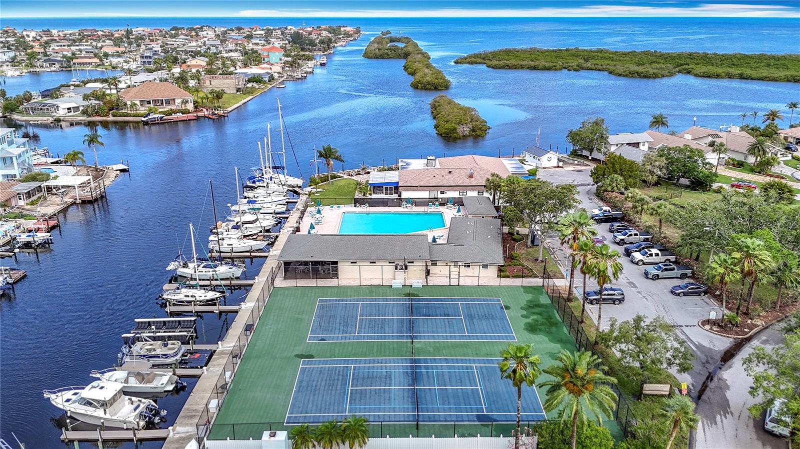 4420 MARINE PKWY, NEW PORT RICHEY, FL, 34652