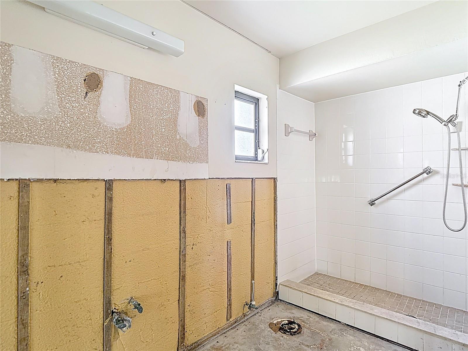 4420 MARINE PKWY, NEW PORT RICHEY, FL, 34652