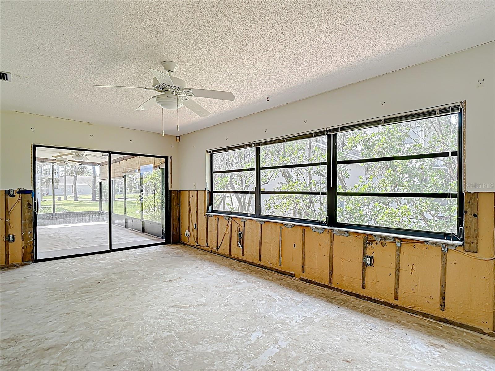 4420 MARINE PKWY, NEW PORT RICHEY, FL, 34652