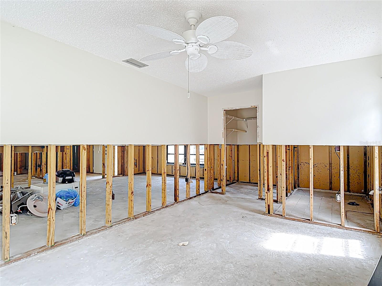 4420 MARINE PKWY, NEW PORT RICHEY, FL, 34652