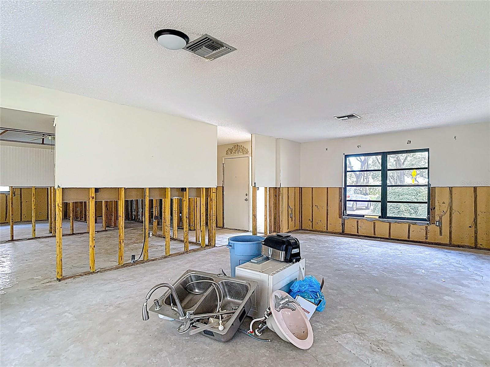 4420 MARINE PKWY, NEW PORT RICHEY, FL, 34652