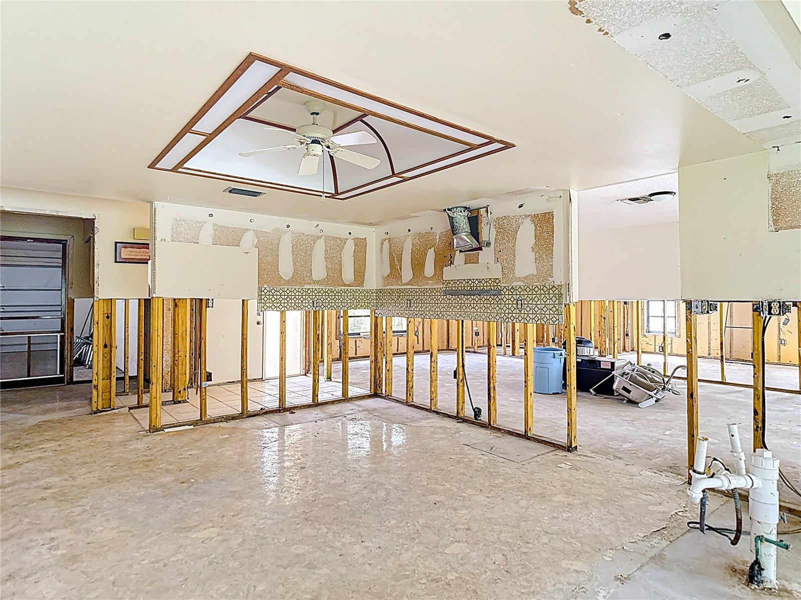 4420 MARINE PKWY, NEW PORT RICHEY, FL, 34652