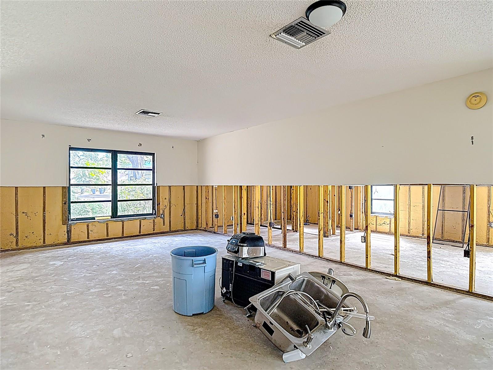 4420 MARINE PKWY, NEW PORT RICHEY, FL, 34652