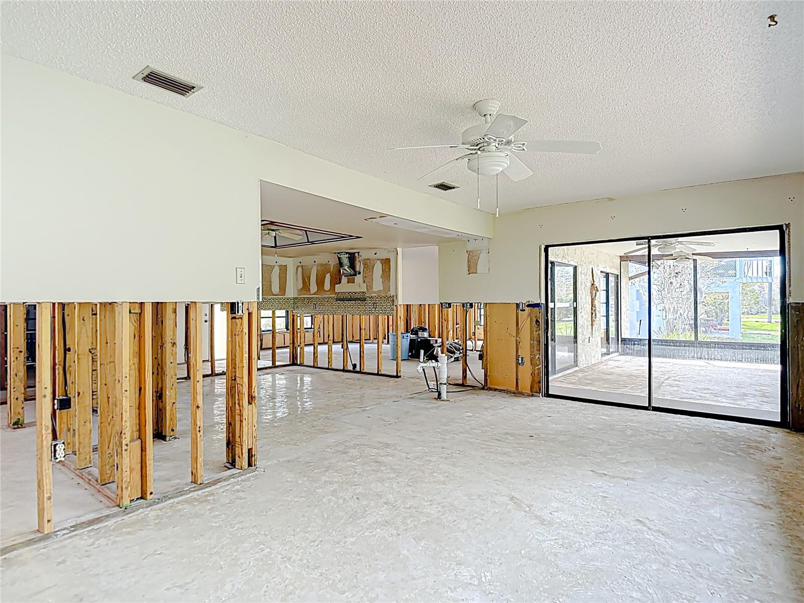 4420 MARINE PKWY, NEW PORT RICHEY, FL, 34652