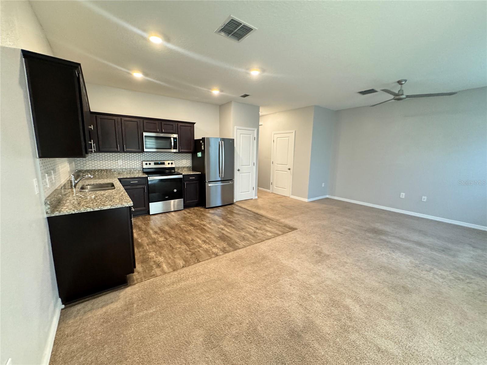 819 GRANDIN ST, DAVENPORT, FL, 33837