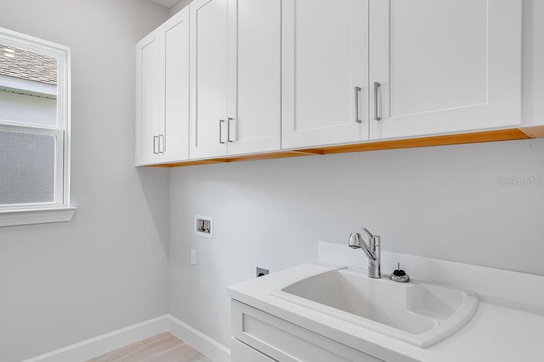 5652 NEVIS TER, KISSIMMEE, FL, 34758