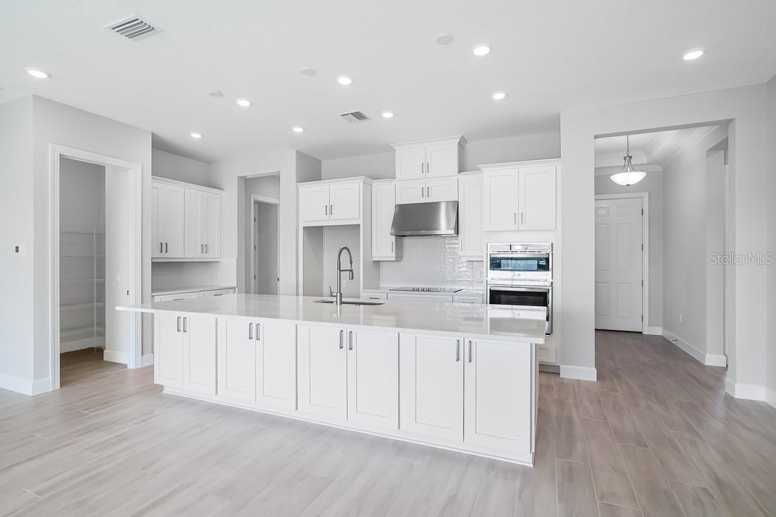 5652 NEVIS TER, KISSIMMEE, FL, 34758