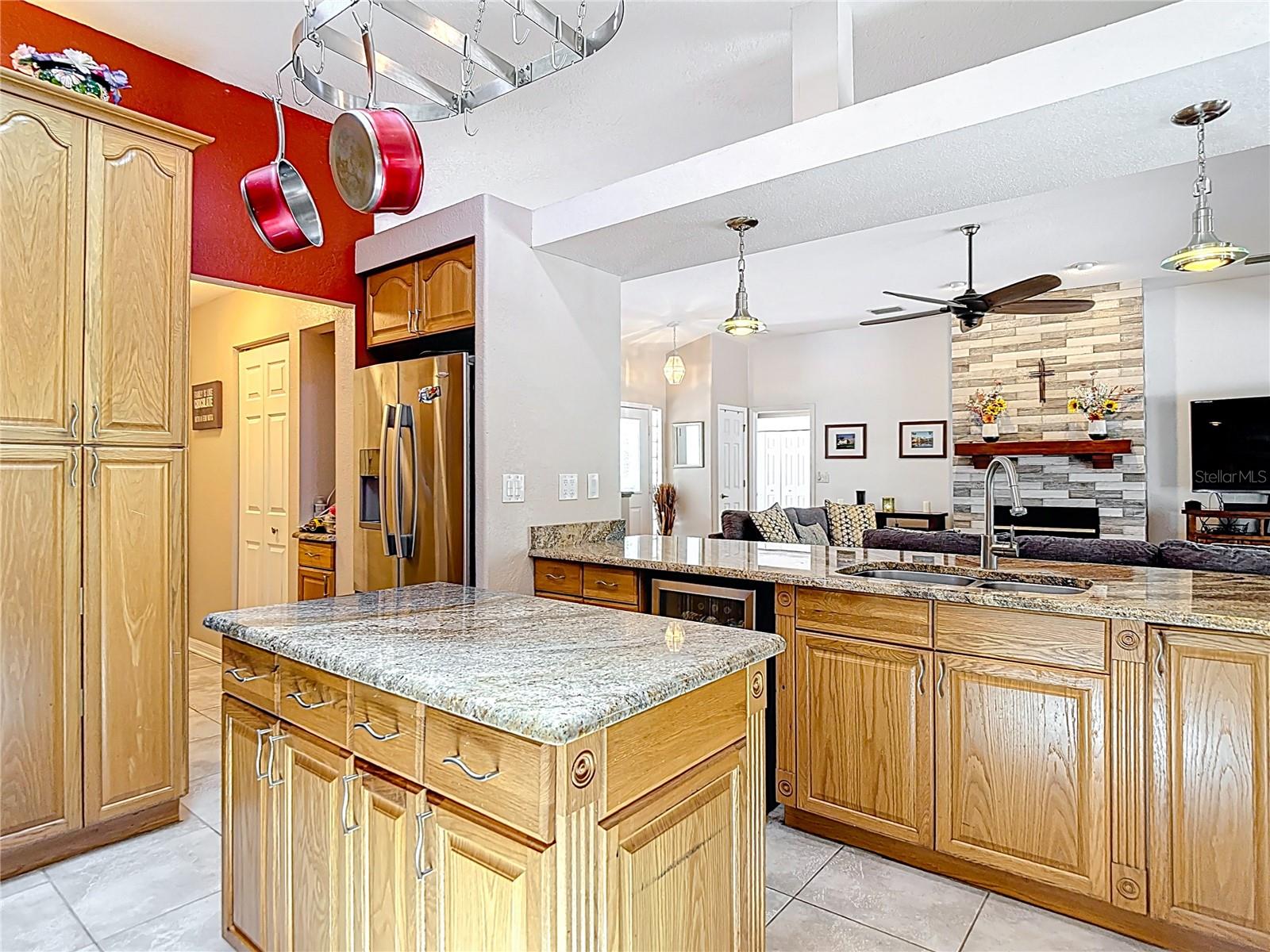 3001 REGAL OAKS BLVD, PALM HARBOR, FL, 34684