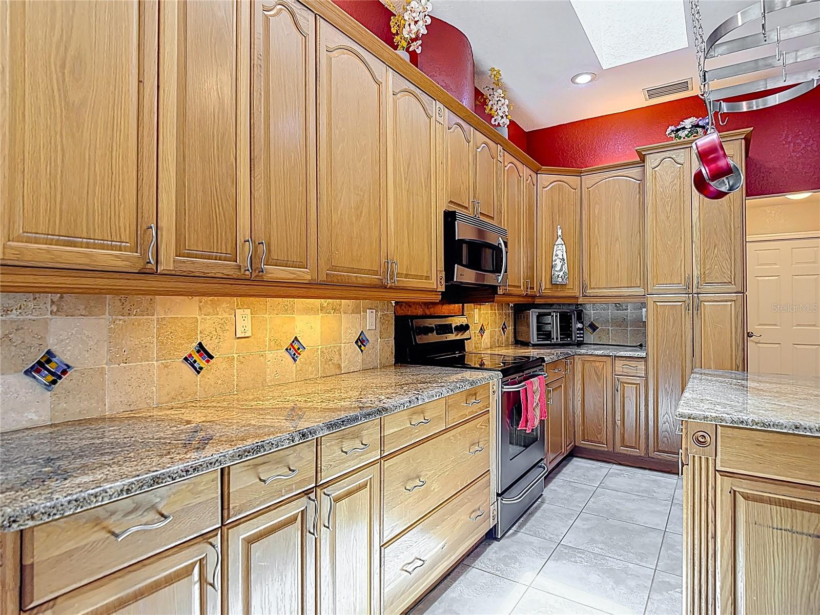 3001 REGAL OAKS BLVD, PALM HARBOR, FL, 34684