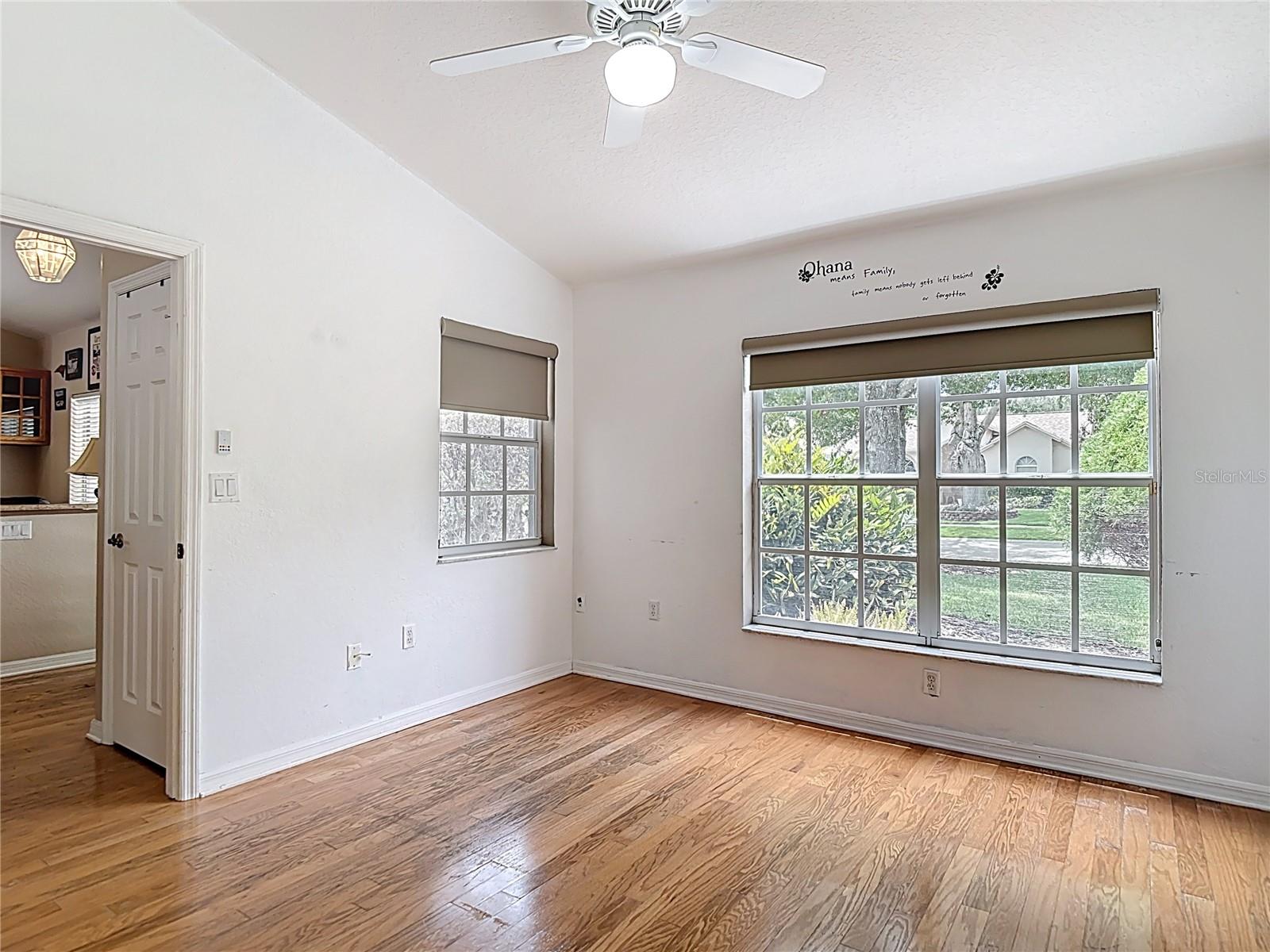 3001 REGAL OAKS BLVD, PALM HARBOR, FL, 34684