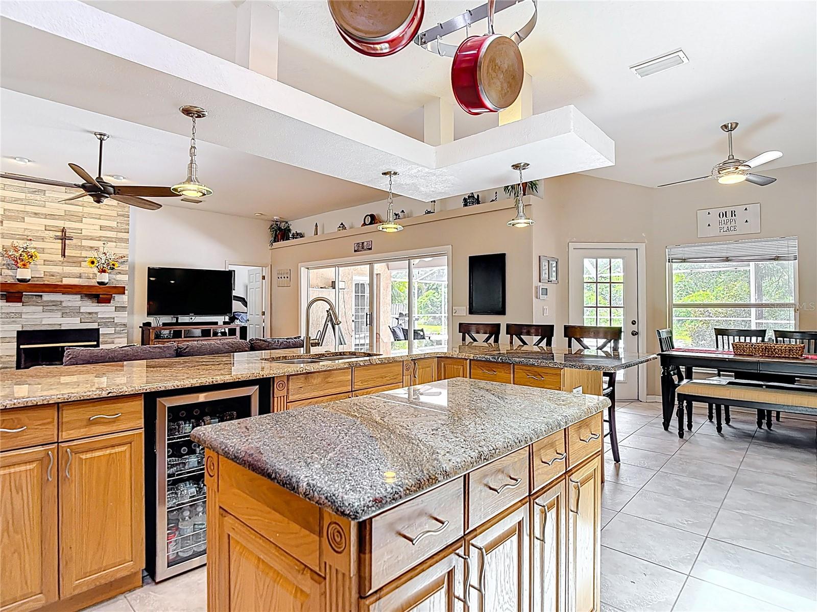 3001 REGAL OAKS BLVD, PALM HARBOR, FL, 34684