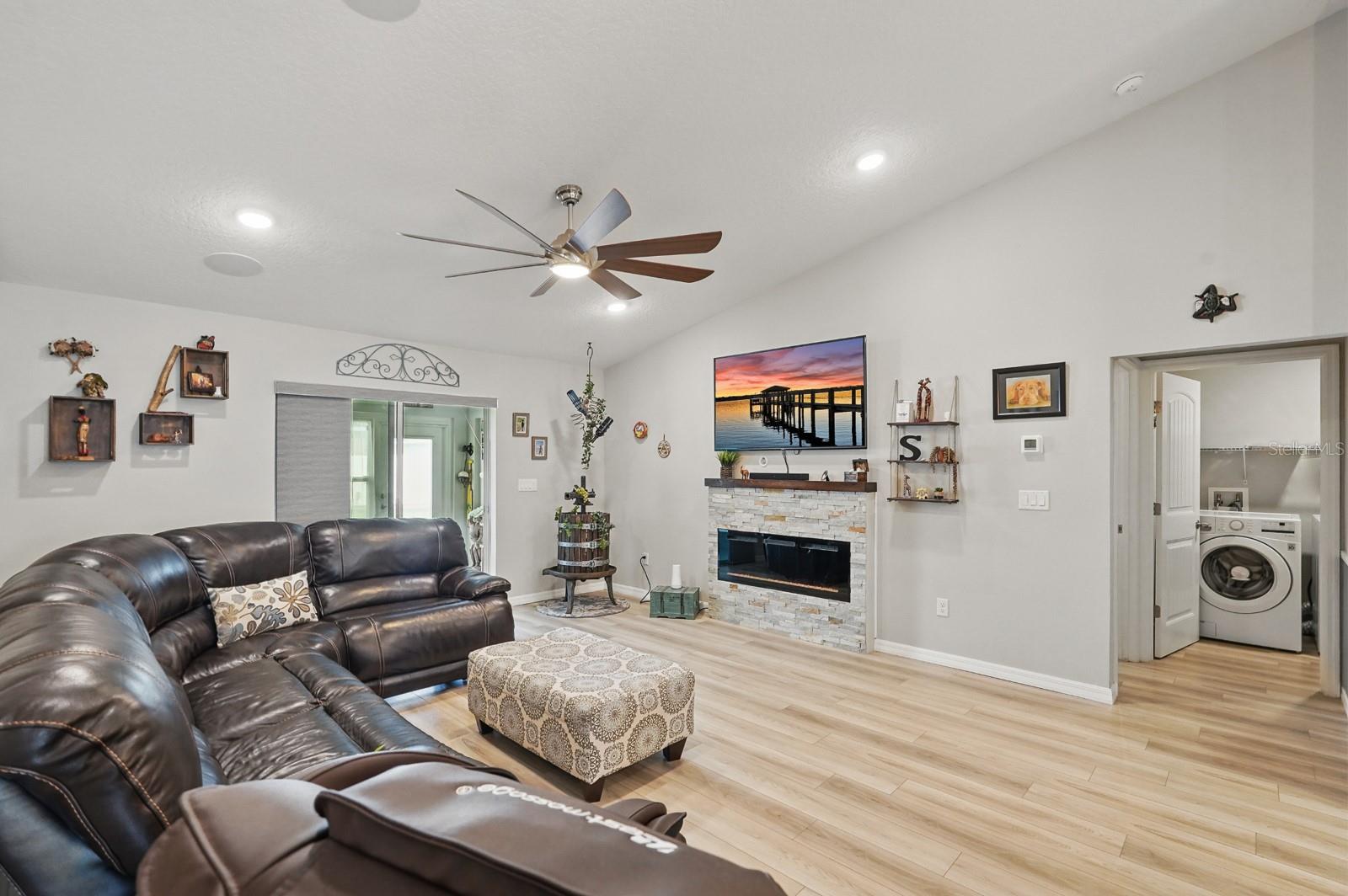 36 WHITE HALL DR, PALM COAST, FL, 32164