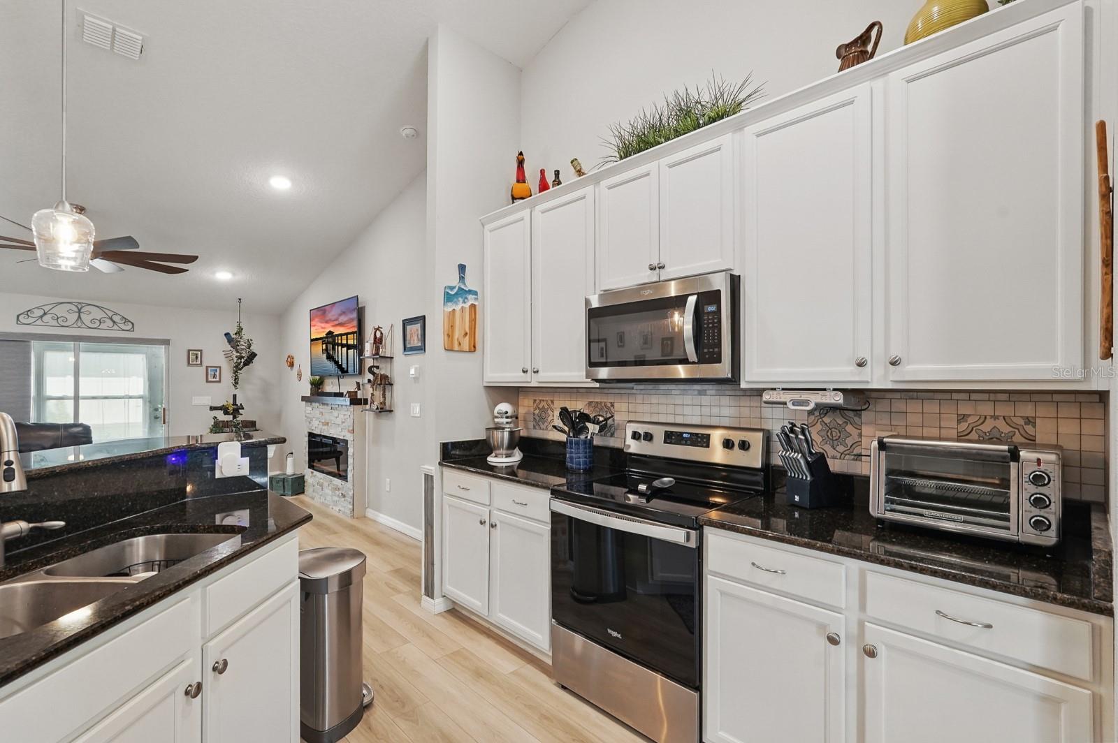 36 WHITE HALL DR, PALM COAST, FL, 32164