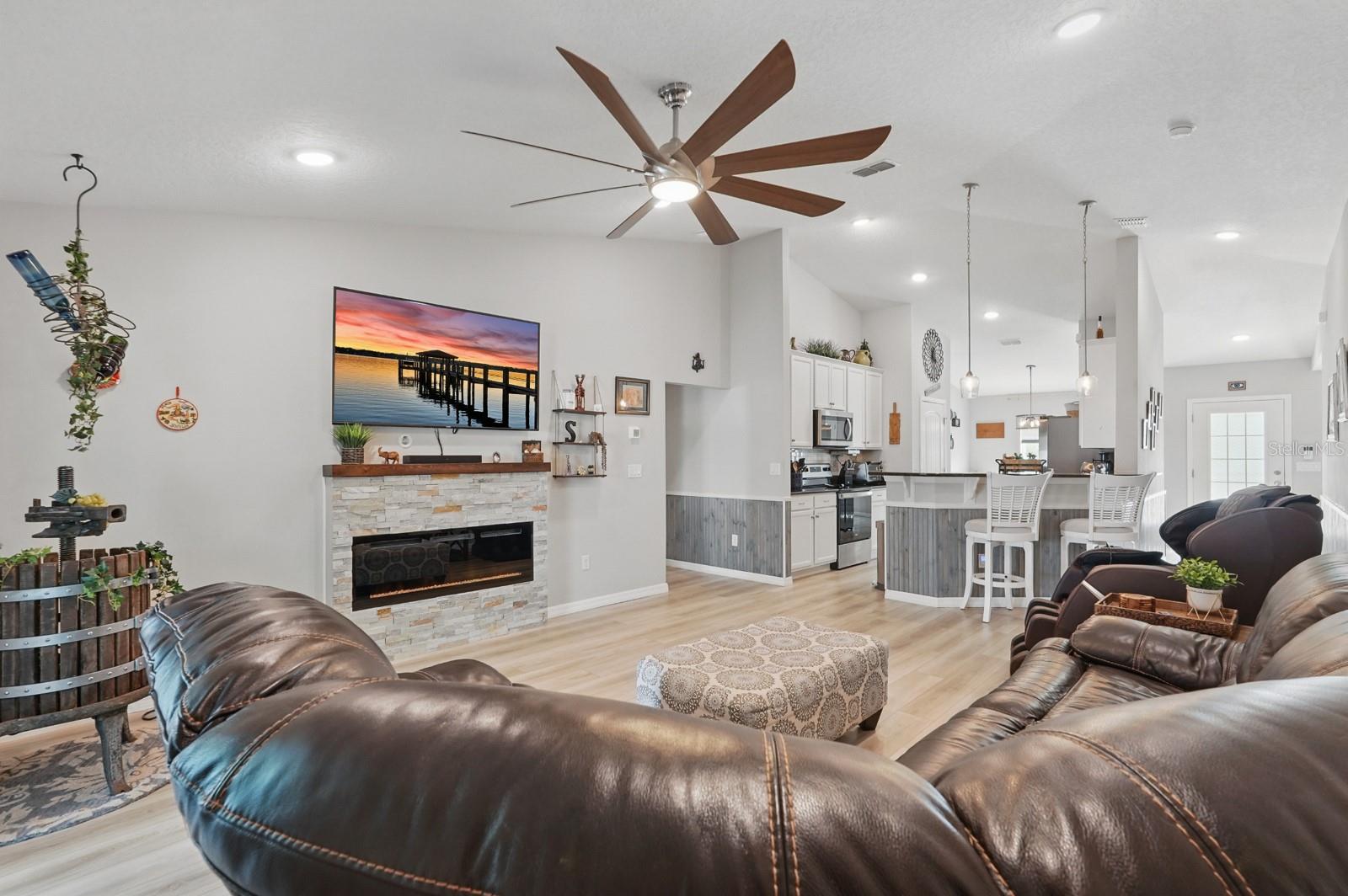 36 WHITE HALL DR, PALM COAST, FL, 32164