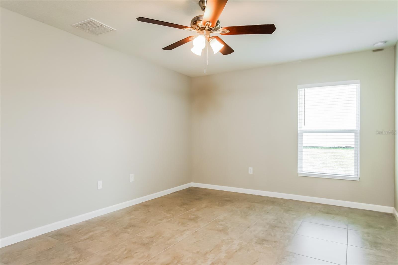 646 LINDBERGH WAY, DAVENPORT, FL, 33837