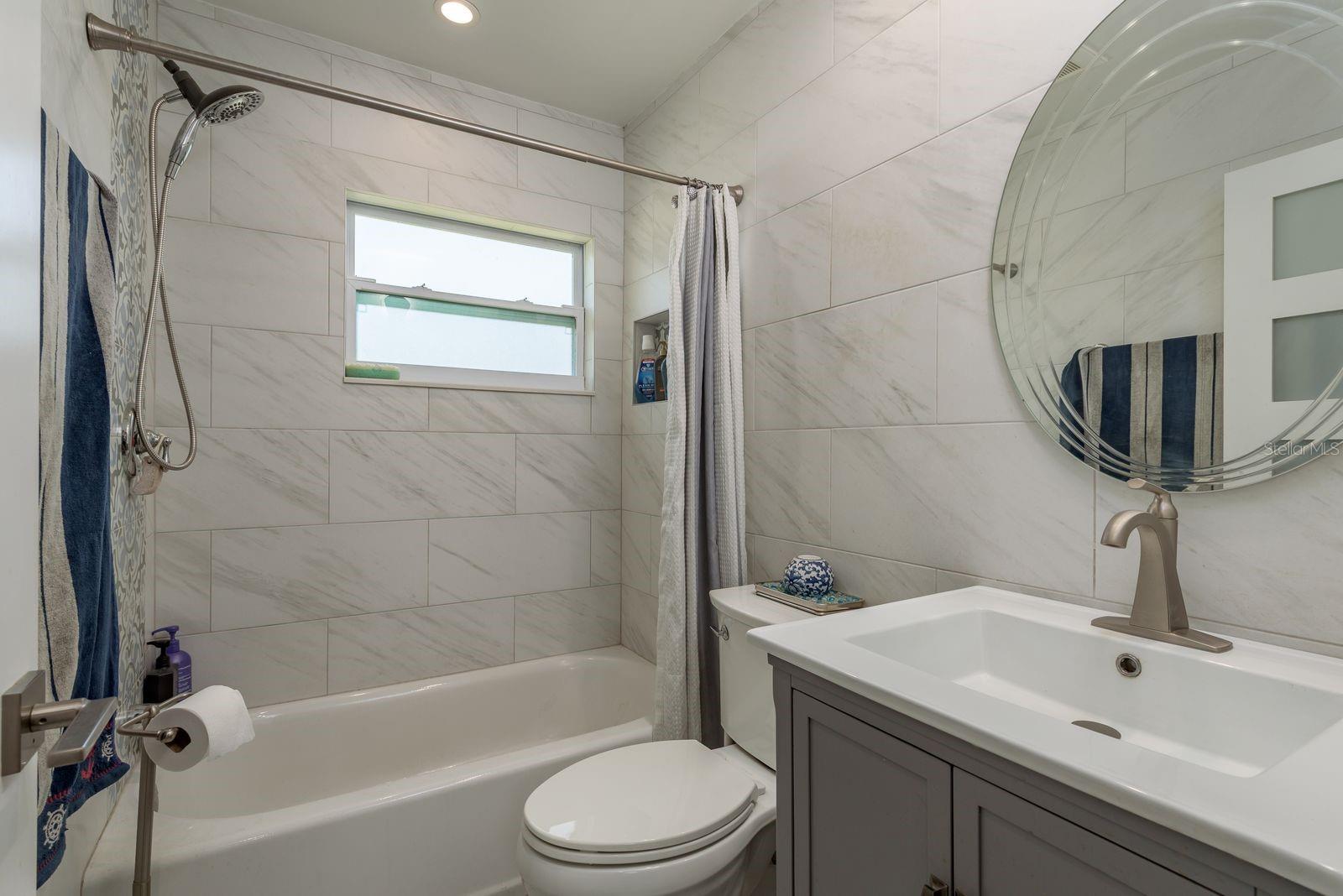 1250 S PINELLAS AVE #214, TARPON SPRINGS, FL, 34689