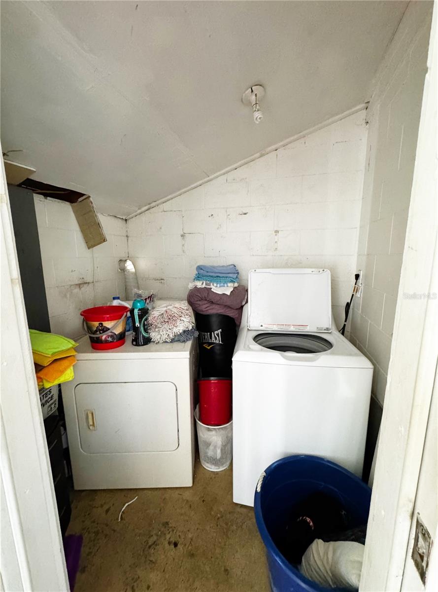 2716 UPSANDOWN ST, ORLANDO, FL, 32837