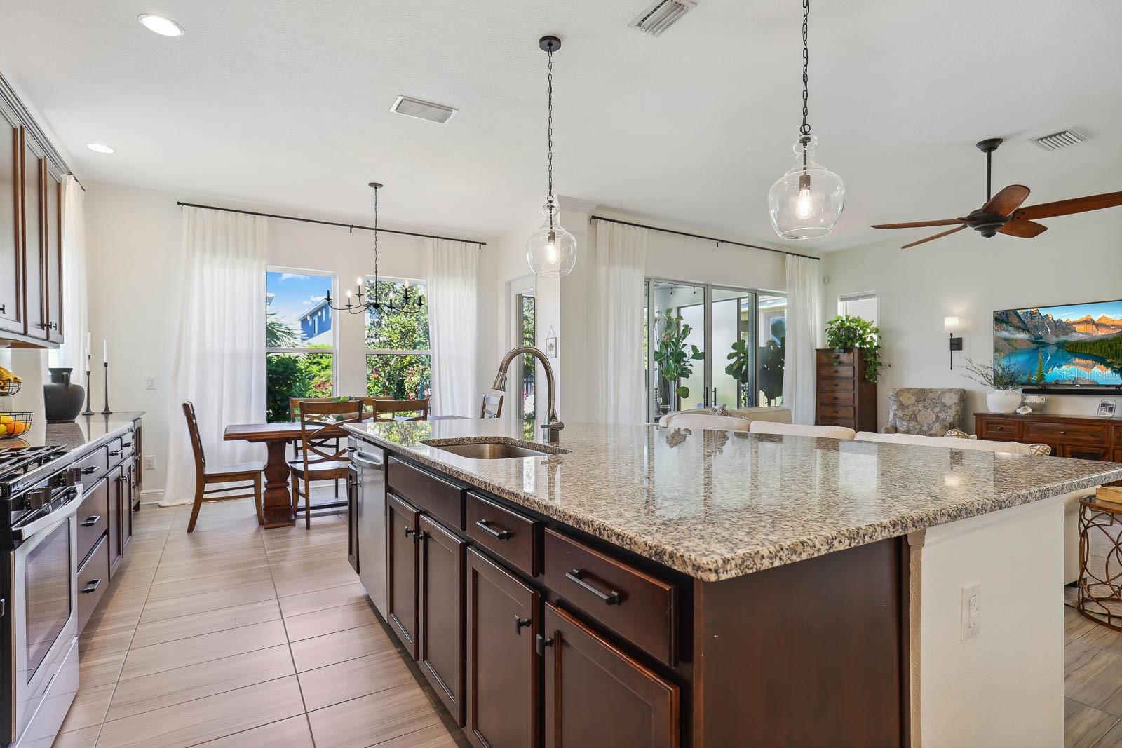 7506 SEA LILLY CT, APOLLO BEACH, FL, 33572