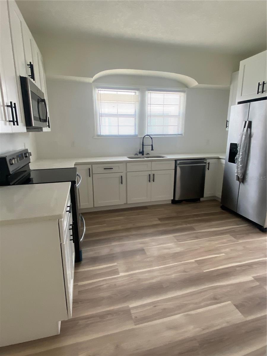 2111 W CASS ST, TAMPA, FL, 33606