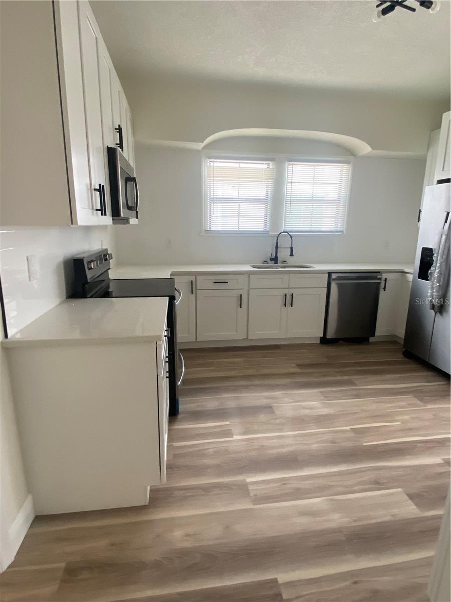 2111 W CASS ST, TAMPA, FL, 33606