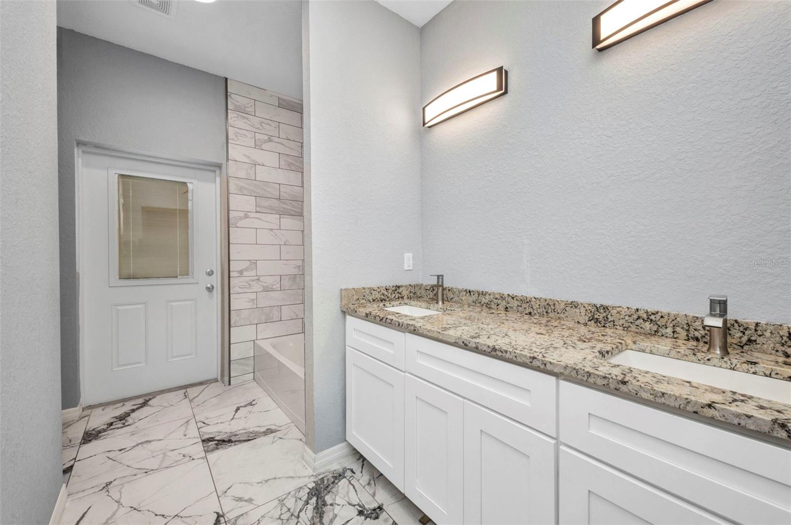 3380 ELKCAM BLVD, PORT CHARLOTTE, FL, 33952