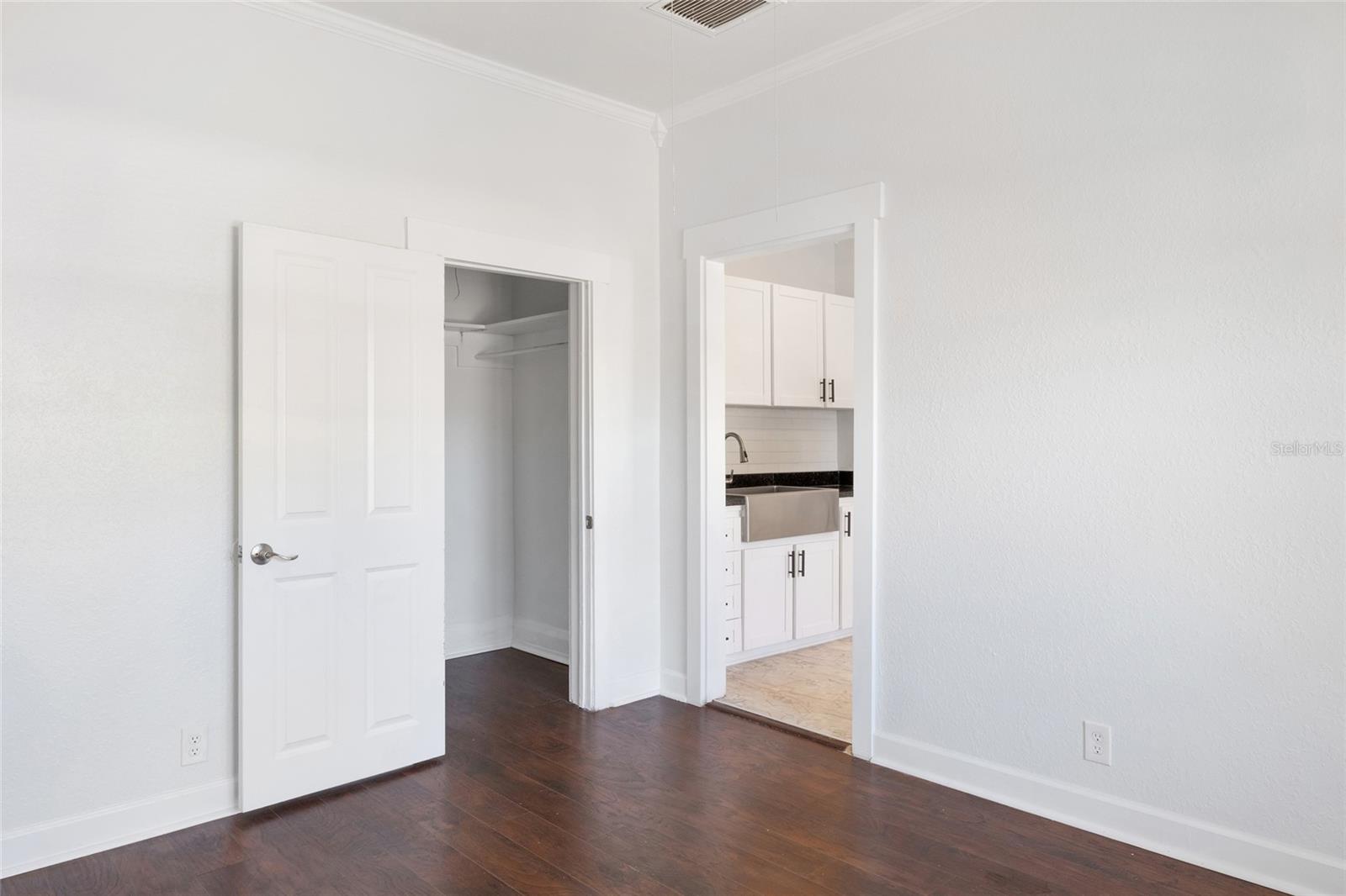 210 W WARREN AVE #B, TAMPA, FL, 33602