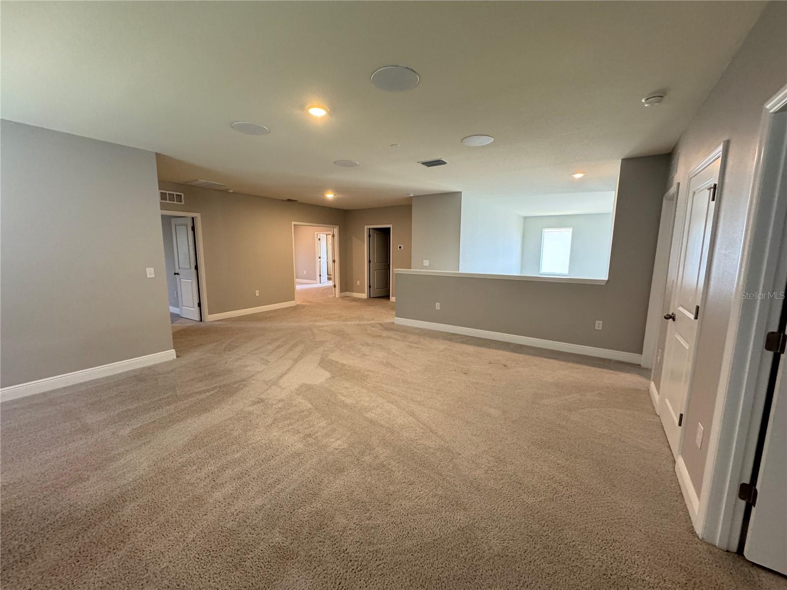 1381 BERING RD, WESLEY CHAPEL, FL, 33543