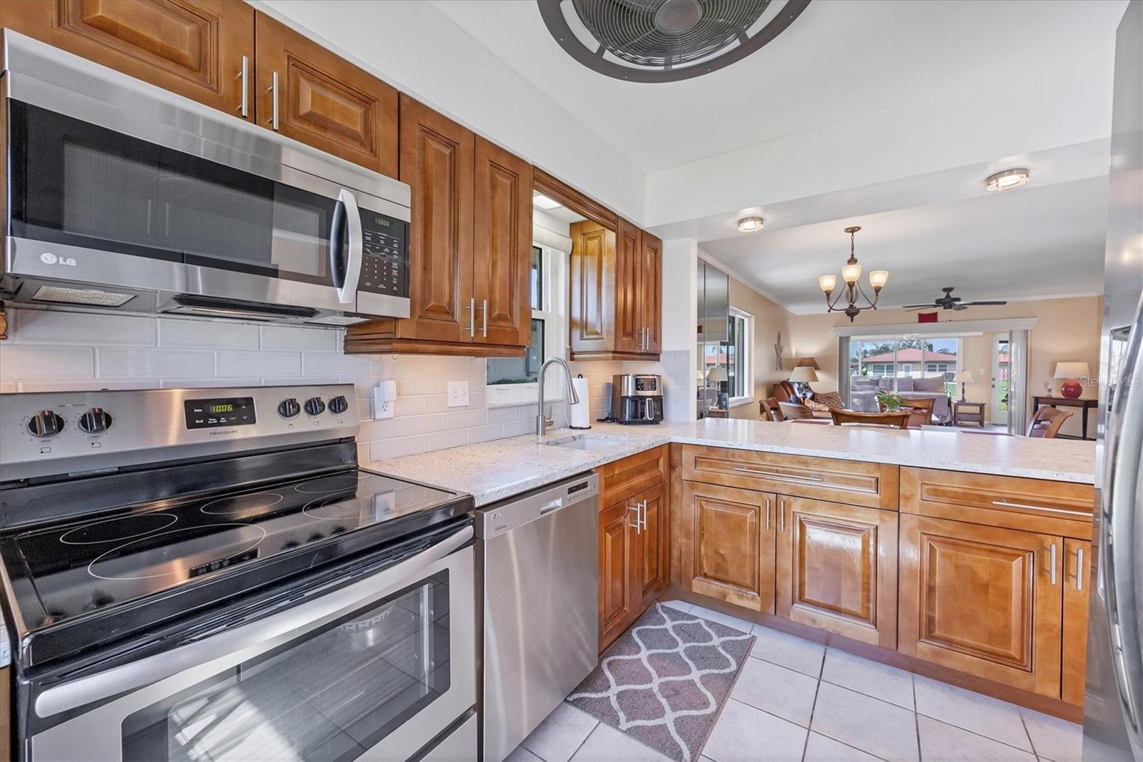 6422 AUBURN AVE, BRADENTON, FL, 34207