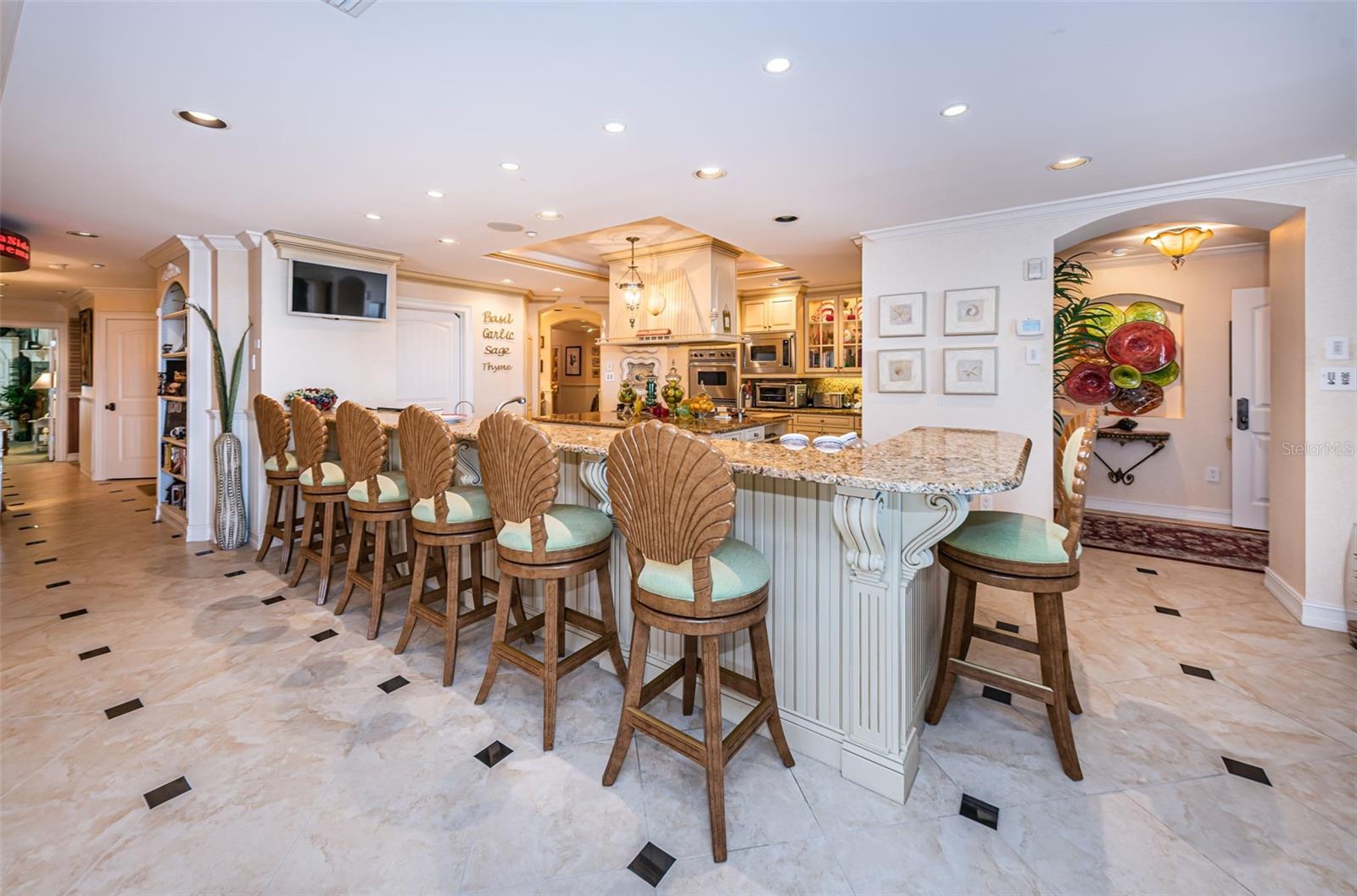 TB8385585 Property Photo