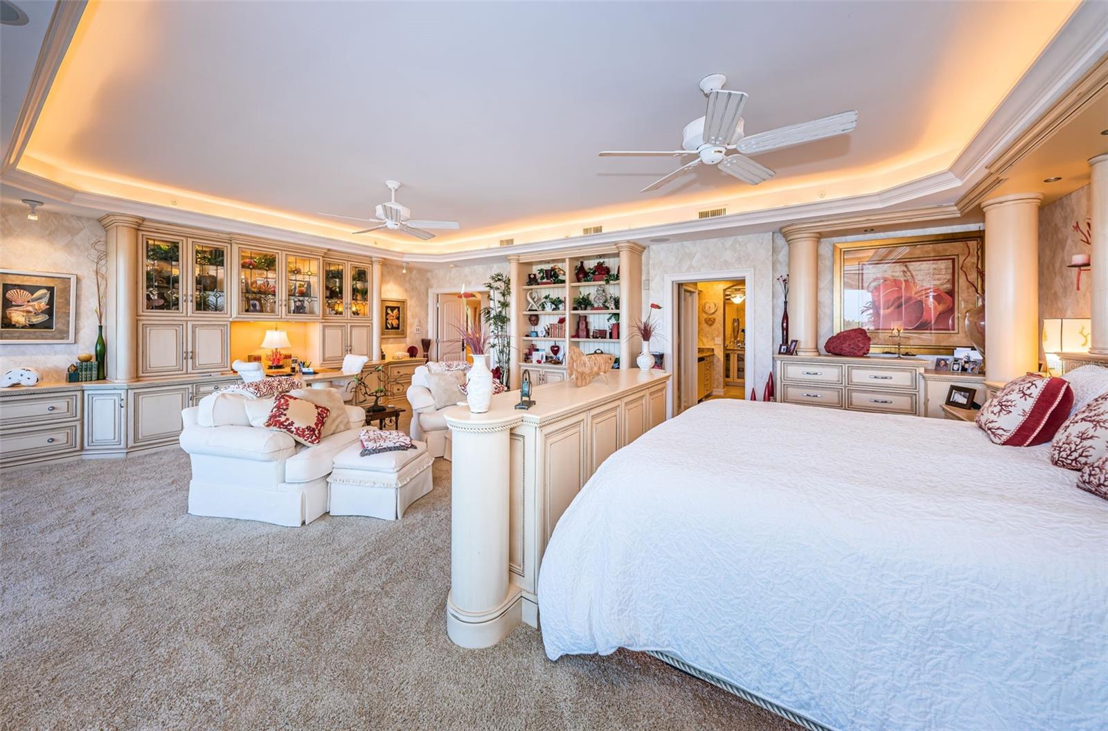 TB8385585 Property Photo