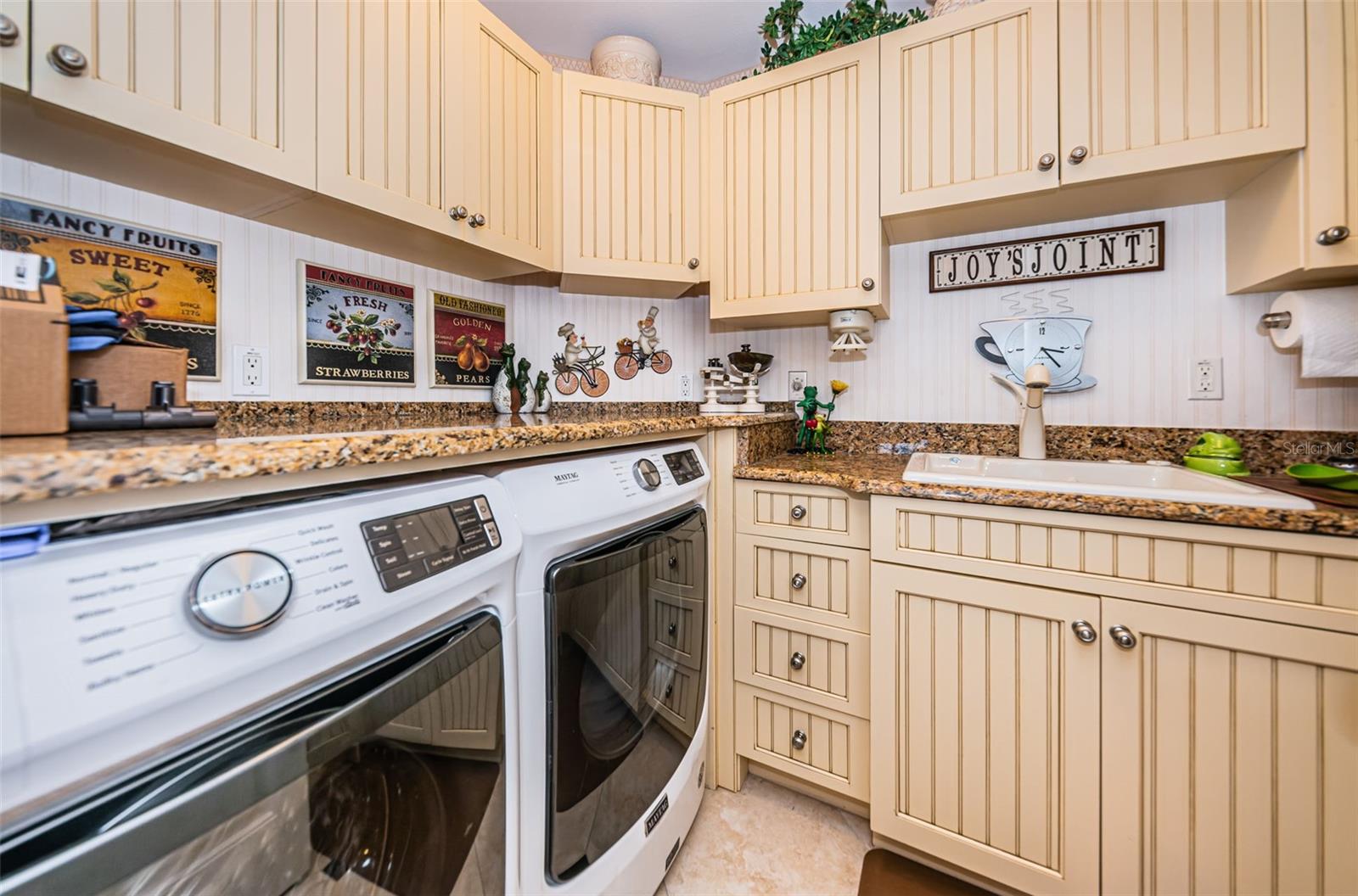 TB8385585 Property Photo