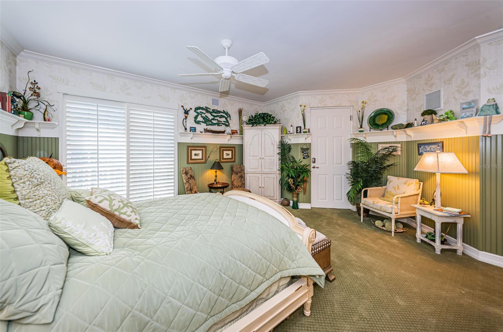 TB8385585 Property Photo