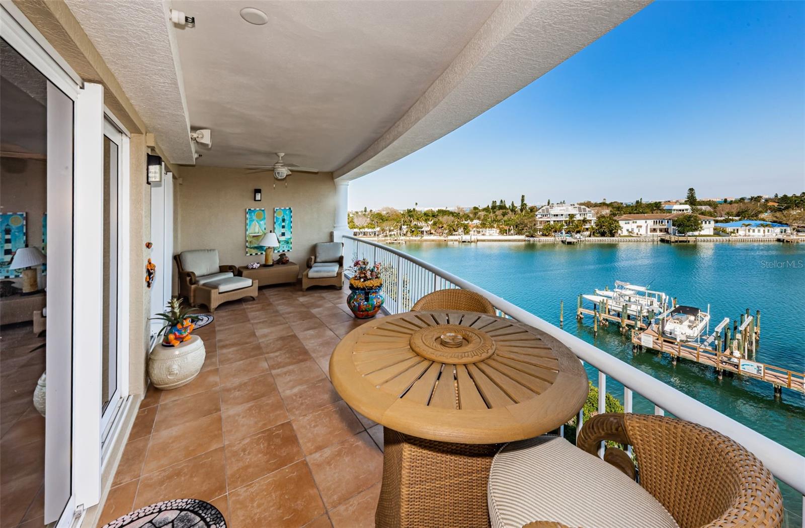 TB8385585 Property Photo