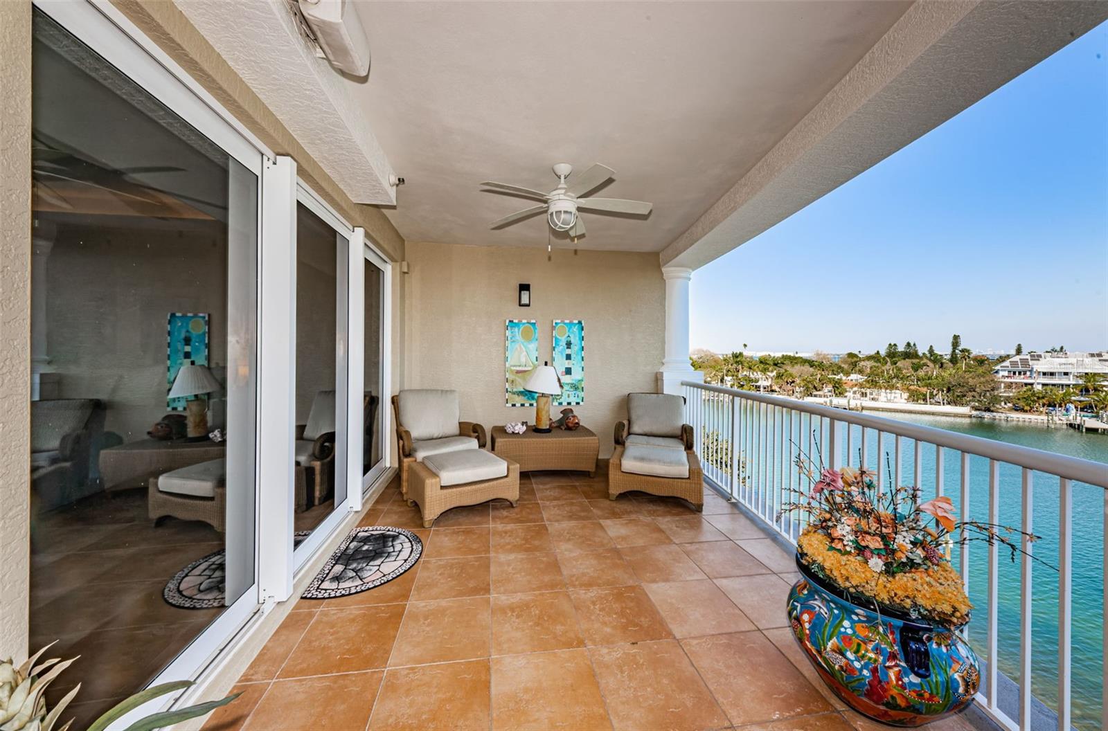 TB8385585 Property Photo