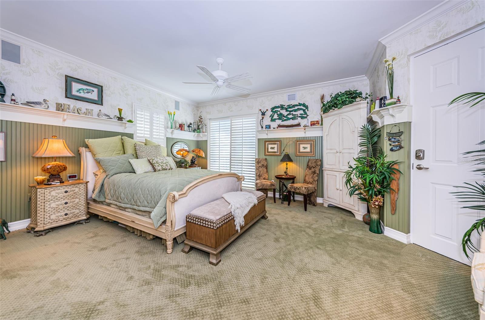 TB8385585 Property Photo